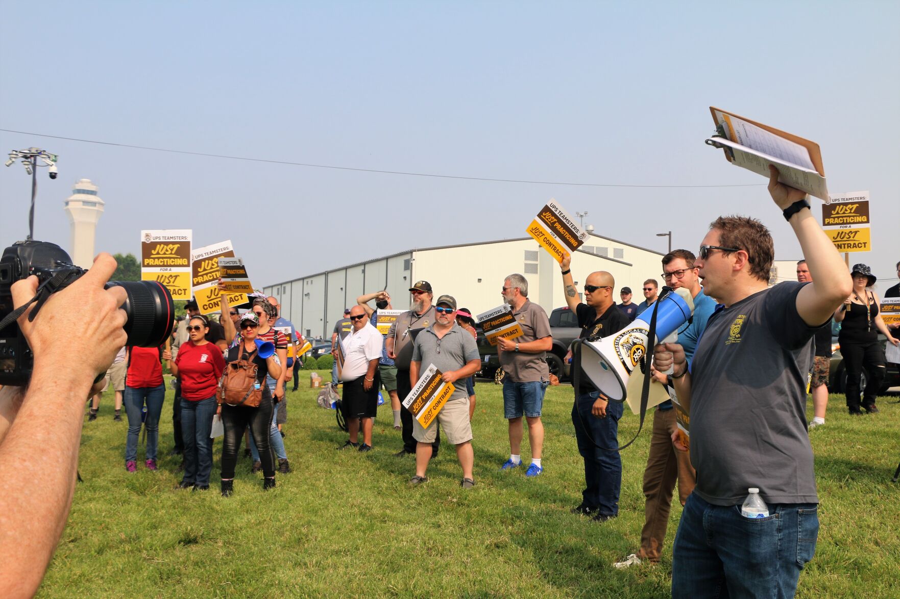 UPS Teamsters Practice Picket